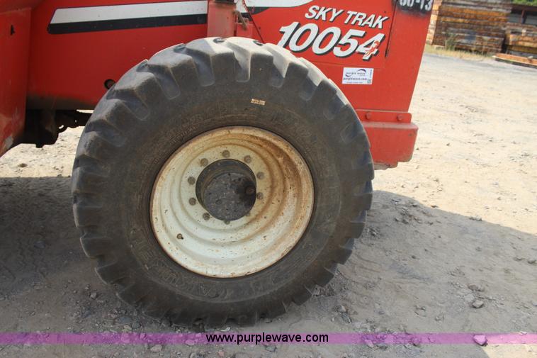 image for item J4454 2002 Sky Trak 10054 telehandler
