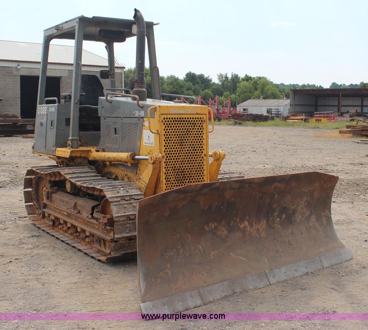 image for item J4455 2000 Komatsu D38E-1 dozer