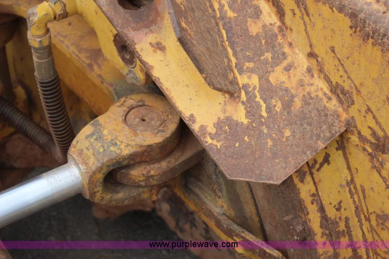 image for item J4455 2000 Komatsu D38E-1 dozer