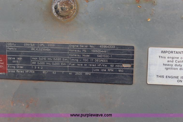 image for item J4455 2000 Komatsu D38E-1 dozer