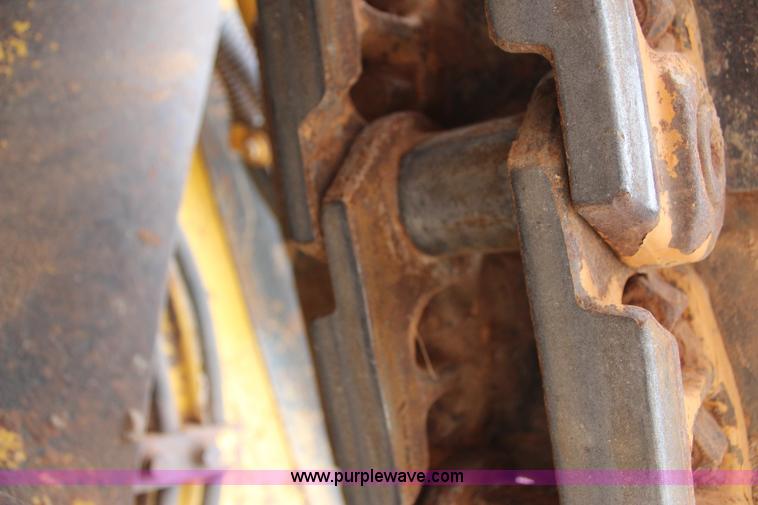 image for item J4455 2000 Komatsu D38E-1 dozer