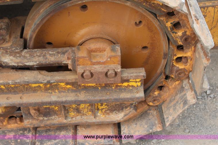image for item J4455 2000 Komatsu D38E-1 dozer