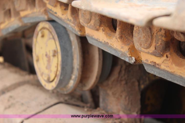 image for item J4455 2000 Komatsu D38E-1 dozer