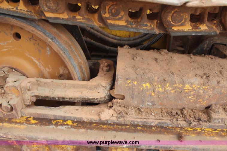 image for item J4455 2000 Komatsu D38E-1 dozer