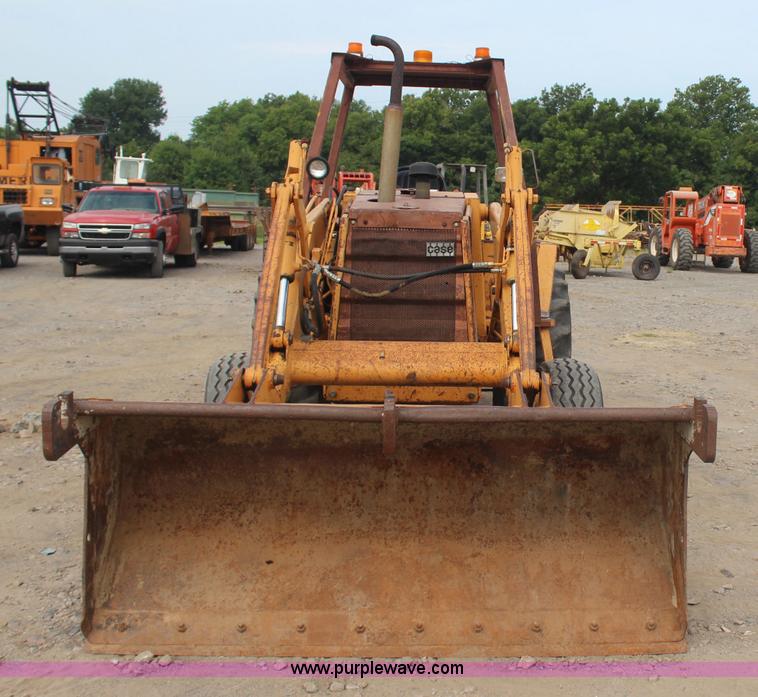 image for item J4456 1993 Case 480F LL landscape loader