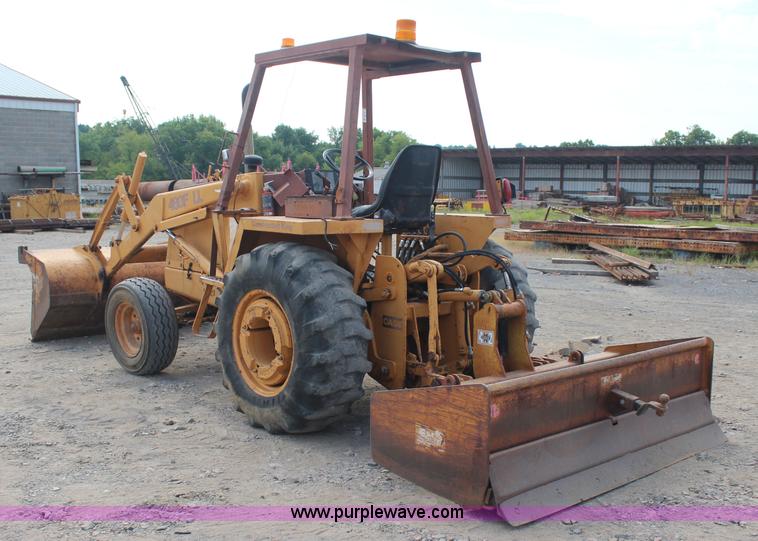 image for item J4456 1993 Case 480F LL landscape loader
