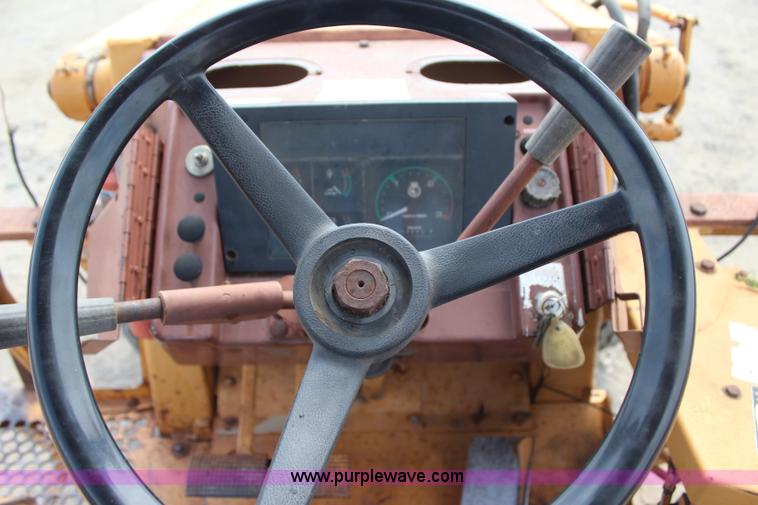 image for item J4456 1993 Case 480F LL landscape loader