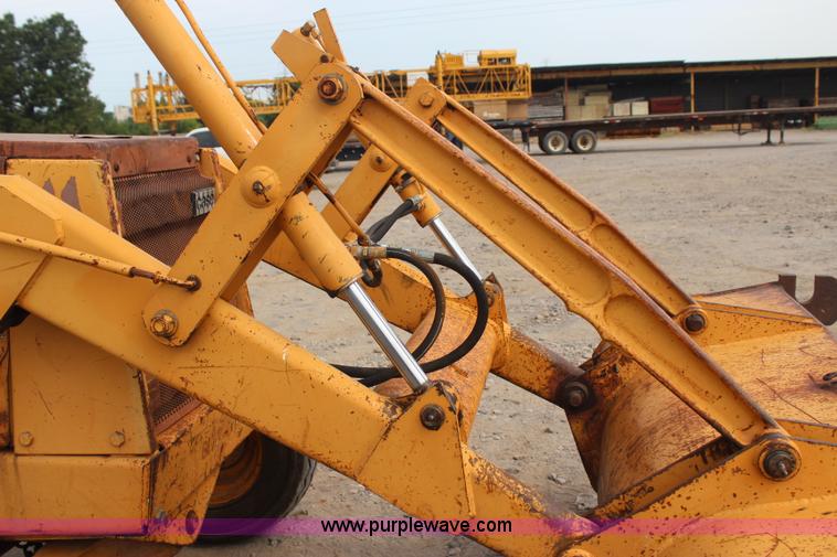 image for item J4456 1993 Case 480F LL landscape loader