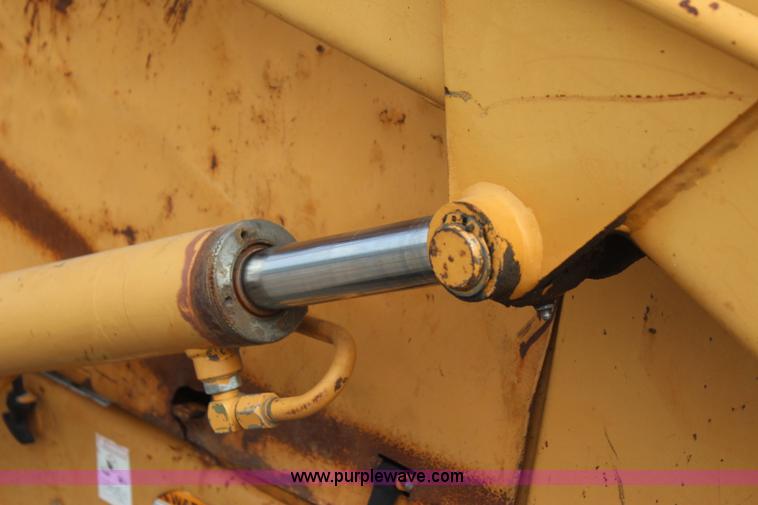 image for item J4456 1993 Case 480F LL landscape loader