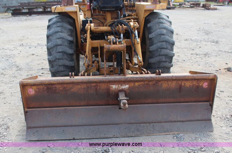 image for item J4456 1993 Case 480F LL landscape loader