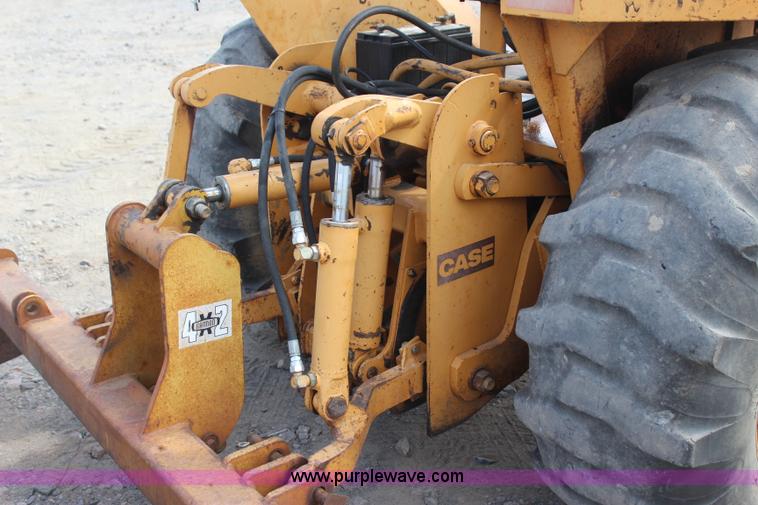 image for item J4456 1993 Case 480F LL landscape loader