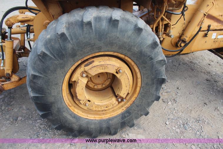 image for item J4456 1993 Case 480F LL landscape loader