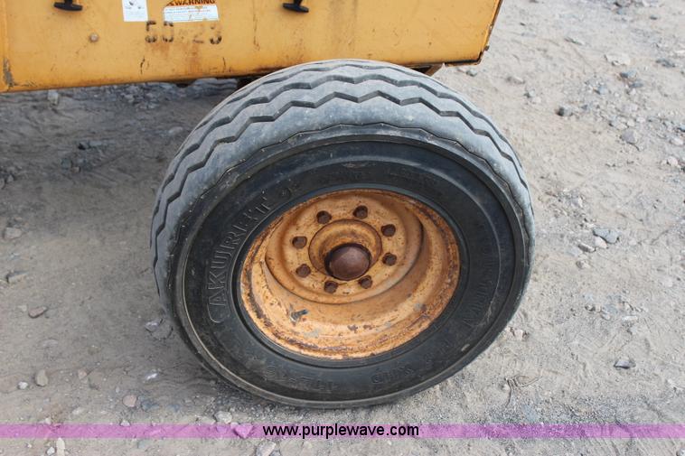 image for item J4456 1993 Case 480F LL landscape loader