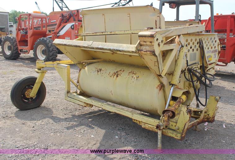 image for item J4457 HayBuster 256 straw blower