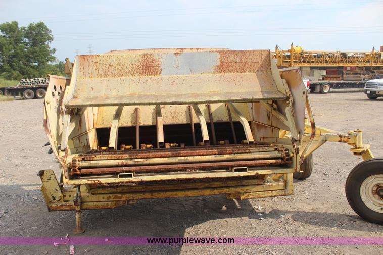 image for item J4457 HayBuster 256 straw blower