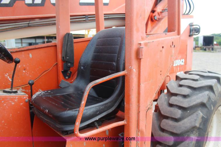 image for item J4458 2004 Sky Trak 10042 telehandler