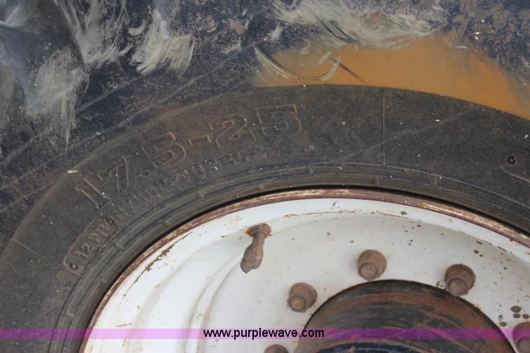 image for item J4458 2004 Sky Trak 10042 telehandler