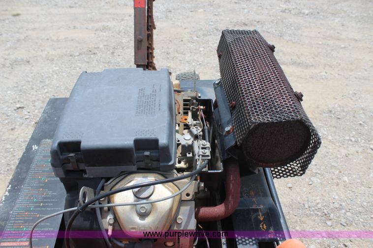 image for item J4463 1994 Ditch Witch 1820 trencher