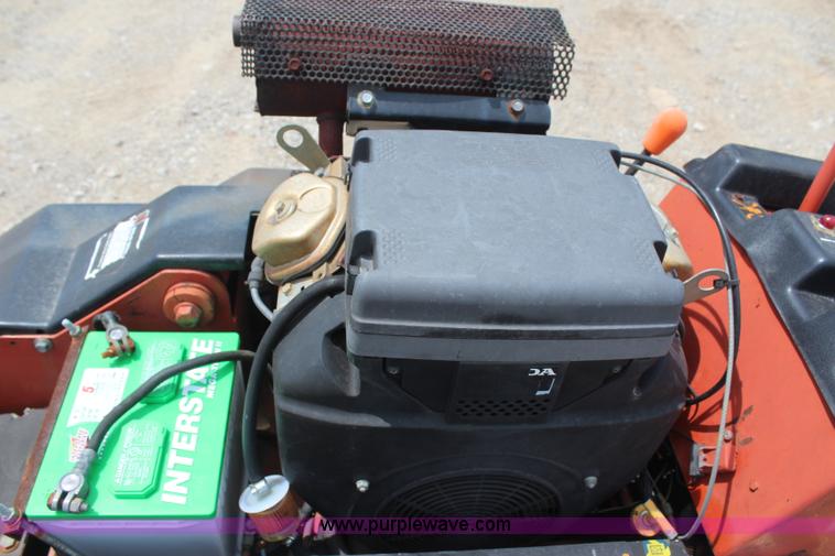 image for item J4463 1994 Ditch Witch 1820 trencher