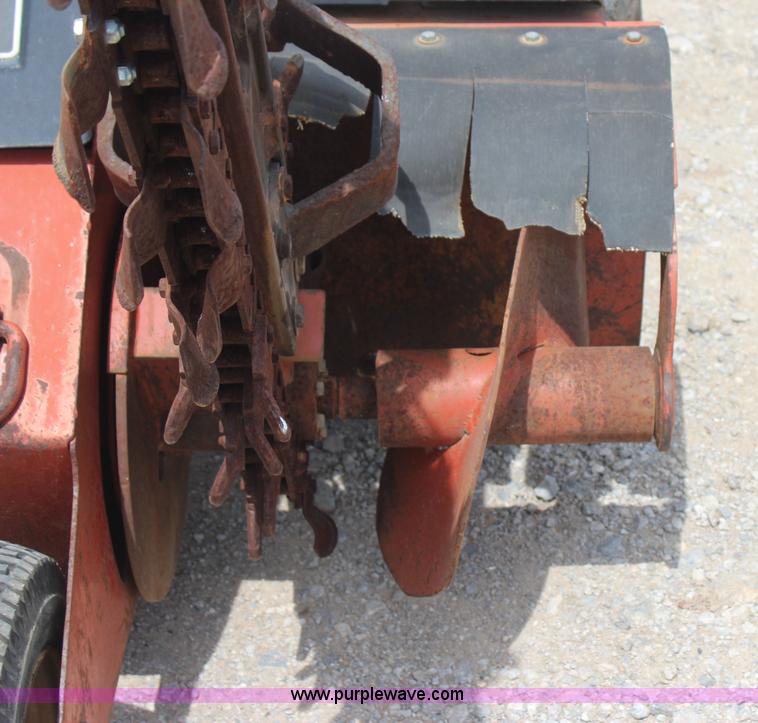 image for item J4463 1994 Ditch Witch 1820 trencher