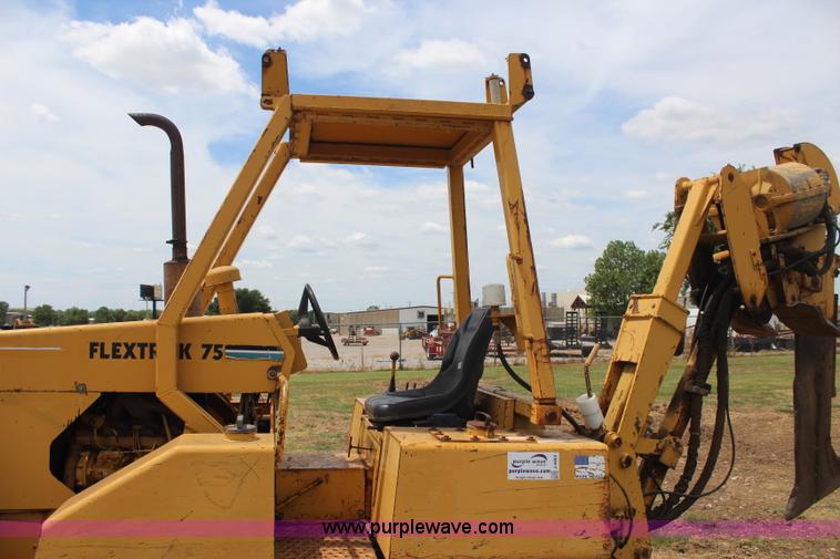 image for item J4464 Vermeer FLX75 cable plow