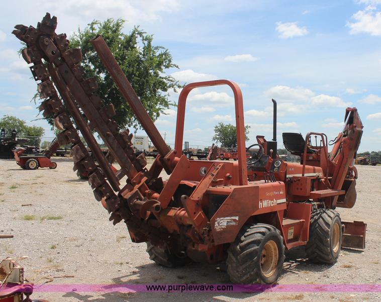 image for item J4465 1994 Ditch Witch 5110 trencher