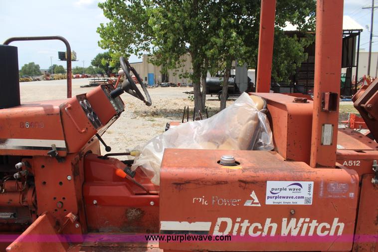 image for item J4465 1994 Ditch Witch 5110 trencher
