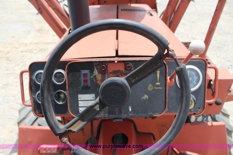 image for item J4465 1994 Ditch Witch 5110 trencher