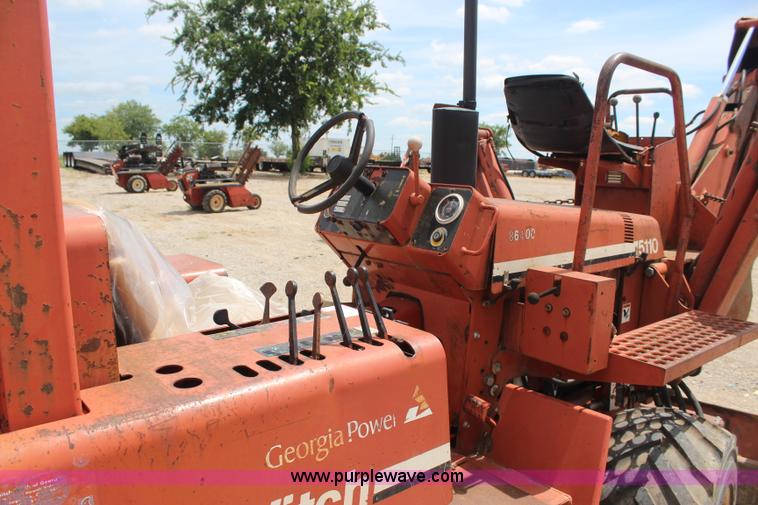 image for item J4465 1994 Ditch Witch 5110 trencher