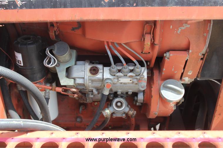 image for item J4465 1994 Ditch Witch 5110 trencher