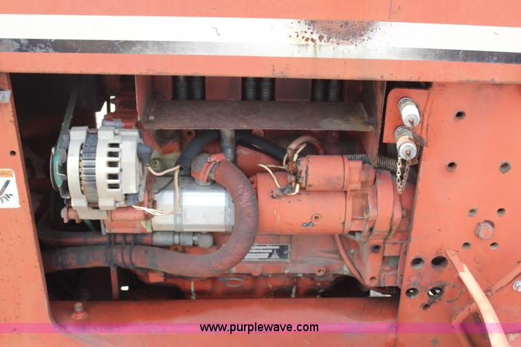 image for item J4465 1994 Ditch Witch 5110 trencher