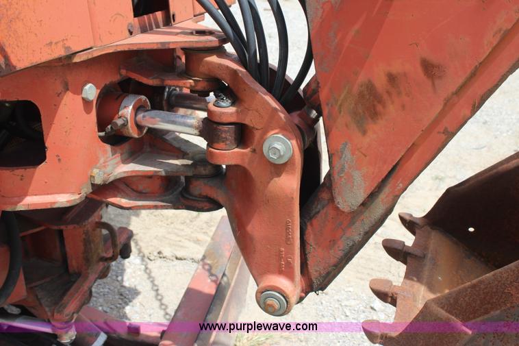 image for item J4465 1994 Ditch Witch 5110 trencher