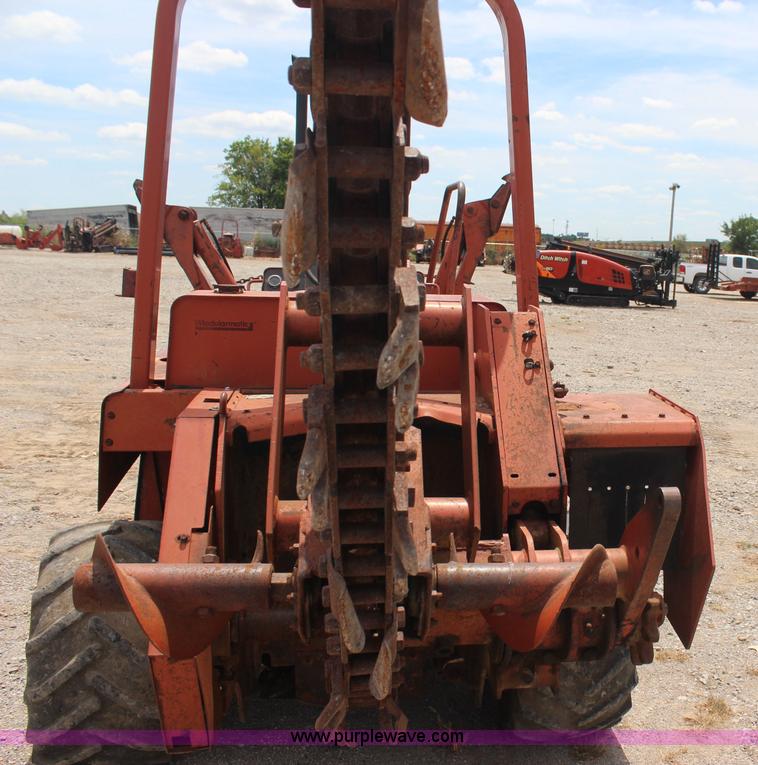 image for item J4465 1994 Ditch Witch 5110 trencher