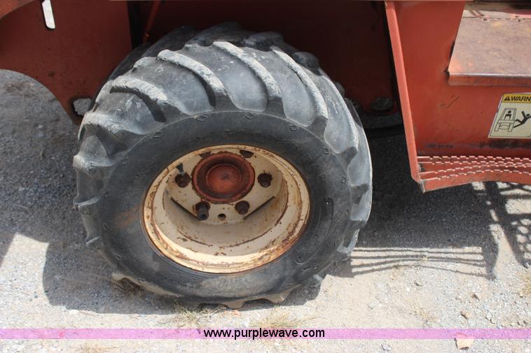 image for item J4465 1994 Ditch Witch 5110 trencher