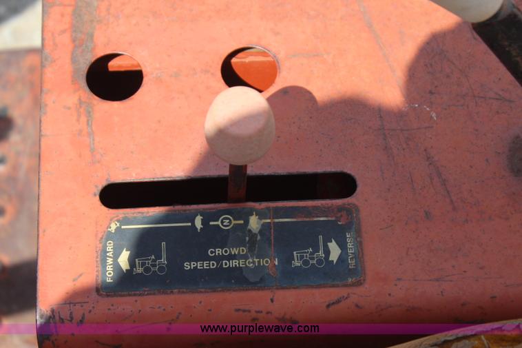 image for item J4466 1989 Ditch Witch 2310DD trencher