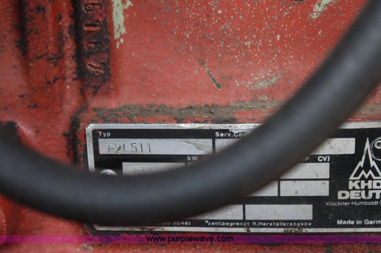 image for item J4466 1989 Ditch Witch 2310DD trencher