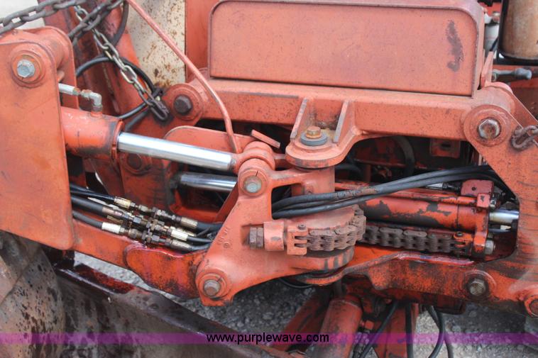 image for item J4466 1989 Ditch Witch 2310DD trencher