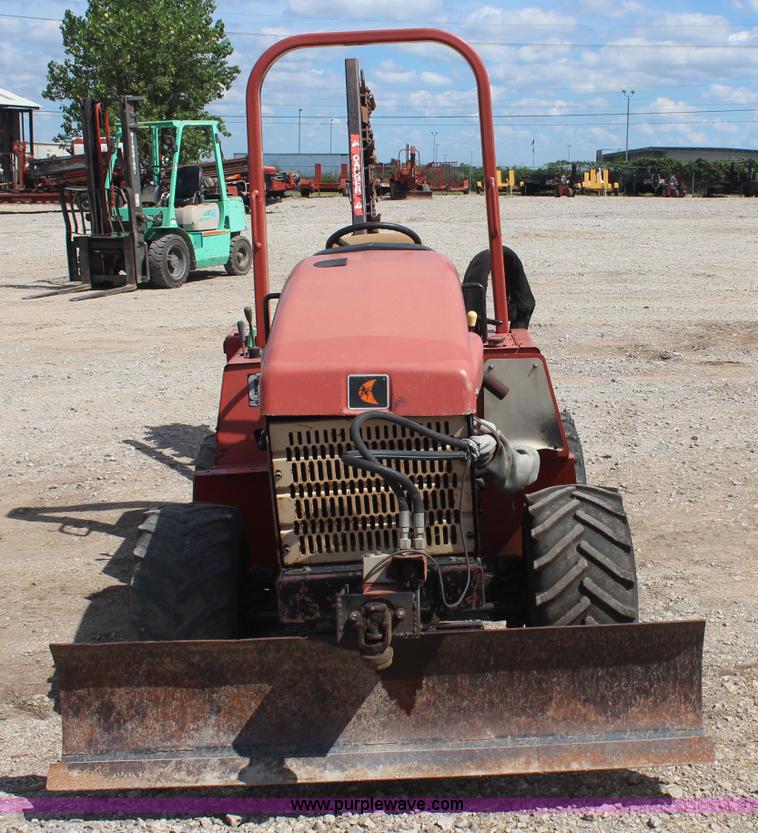 image for item J4469 2004 Ditch Witch RT40 trencher