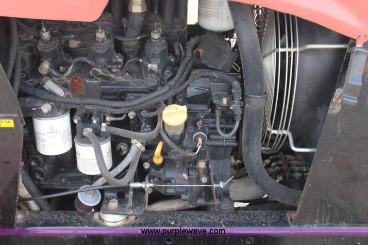 image for item J4469 2004 Ditch Witch RT40 trencher