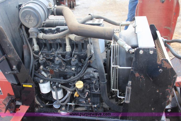 image for item J4469 2004 Ditch Witch RT40 trencher