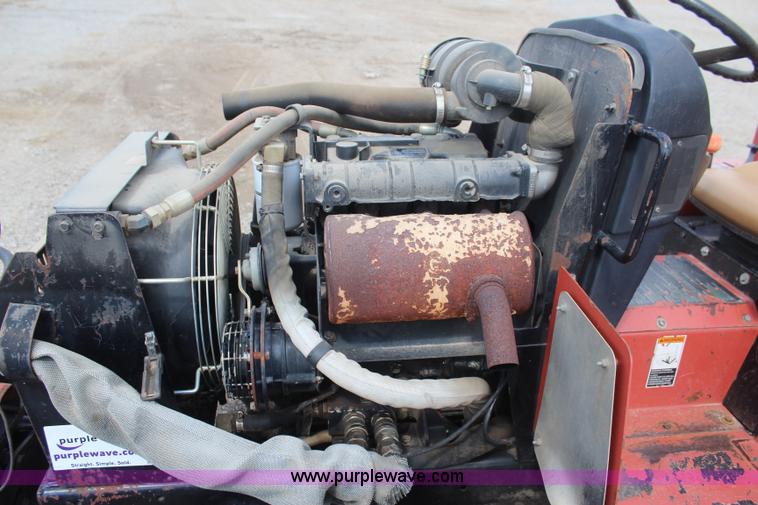 image for item J4469 2004 Ditch Witch RT40 trencher