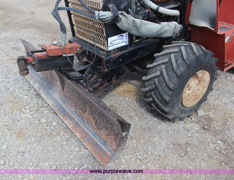 image for item J4469 2004 Ditch Witch RT40 trencher