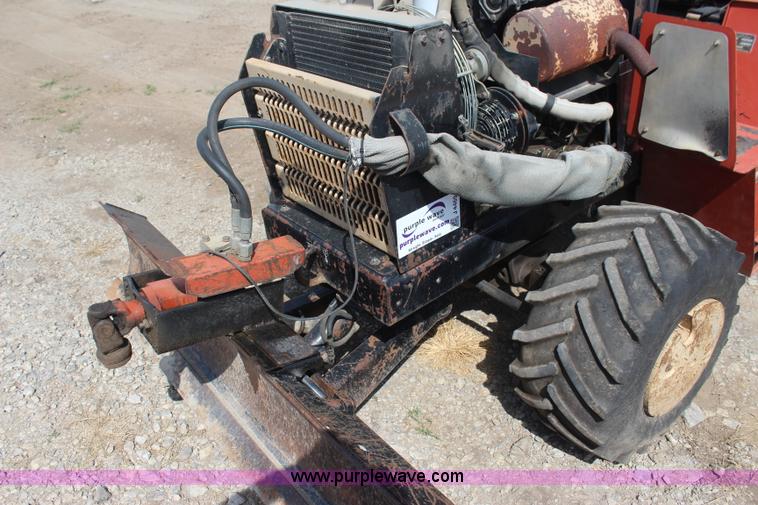 image for item J4469 2004 Ditch Witch RT40 trencher