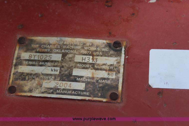 image for item J4469 2004 Ditch Witch RT40 trencher