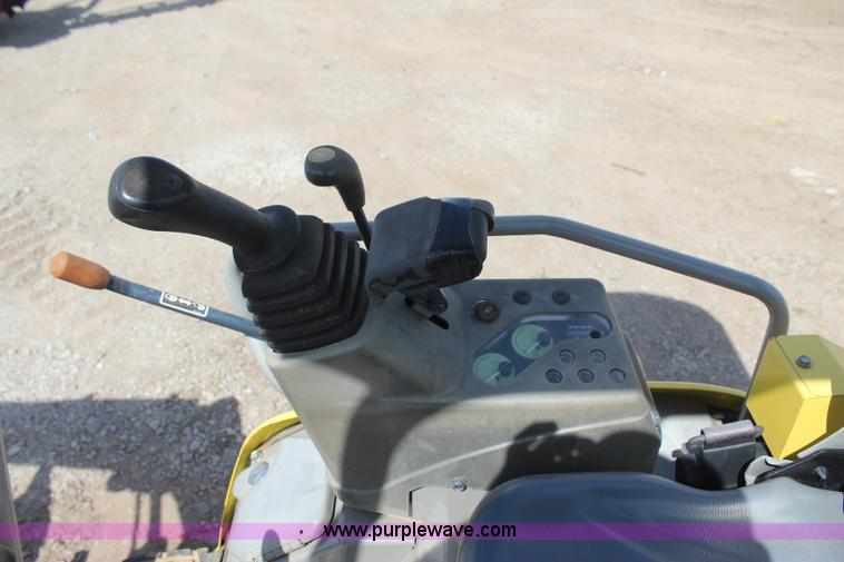 image for item J4470 2010 Yanmar VIO17 mini excavator