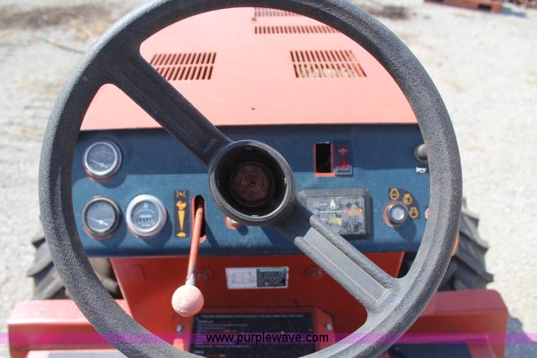 image for item J4471 1998 Ditch Witch 3700 trencher