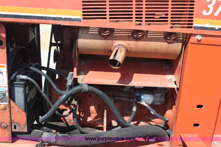 image for item J4471 1998 Ditch Witch 3700 trencher