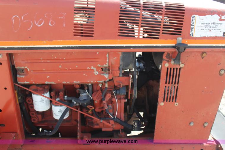 image for item J4471 1998 Ditch Witch 3700 trencher