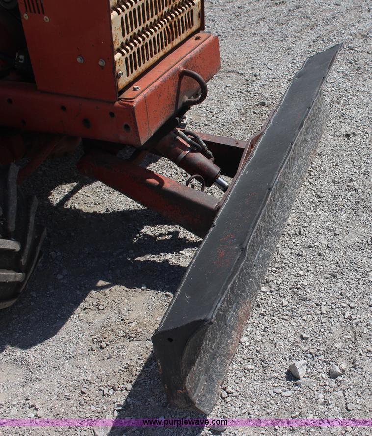 image for item J4471 1998 Ditch Witch 3700 trencher