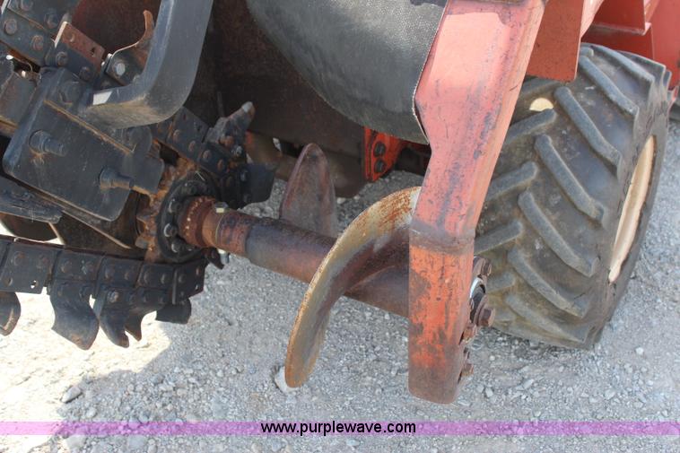 image for item J4471 1998 Ditch Witch 3700 trencher